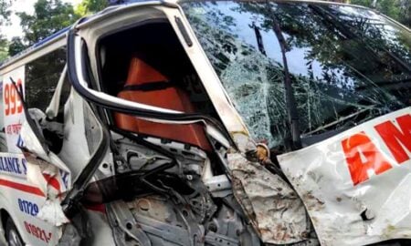 যশোরে অ্যাম্বুল্যান্স-ভ্যানের