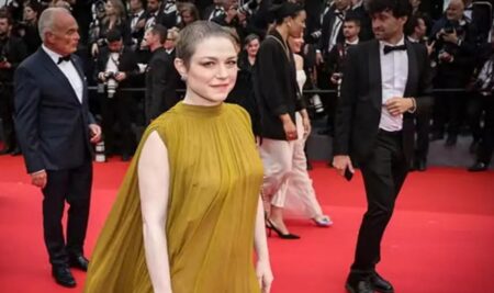 কানজয়ী অভিনেত্রী এমিলি