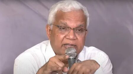 সেনাবাহিনীকে বিতর্কিত