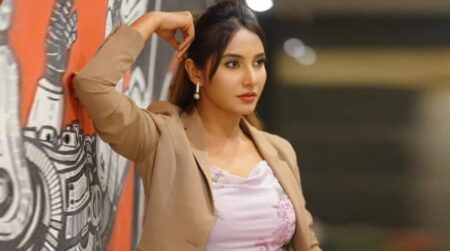 চিত্রনাট্য যত এগোয় আমার