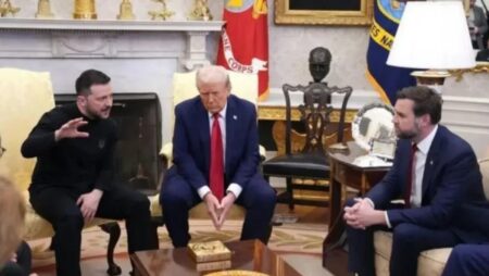 ইউক্রেনকে সামরিক সহযোগিতা দেওয়া বন্ধ করলেন ট্রাম্প ইউক্রেনকে সামরিক সহযোগিতা