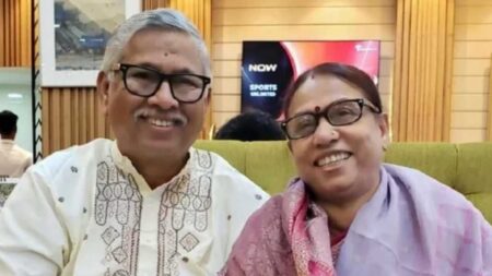 স্ত্রীসহ সাবেক এমপি