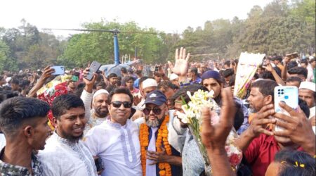 ‘হেলিকপ্টারে শেখ হাসিনা পালিয়েছে, আমি ফিরেছি’ Faridpur