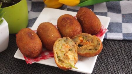 ঘরেই বানান কিমার পটেটো চপ Potato Chop