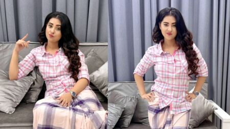 ‘জংলি’ সিনেমা প্রচারণা করতে হঠাৎ লুঙ্গি পরে হাজির বুবলী, দিলেন যে বার্তা বুবলী