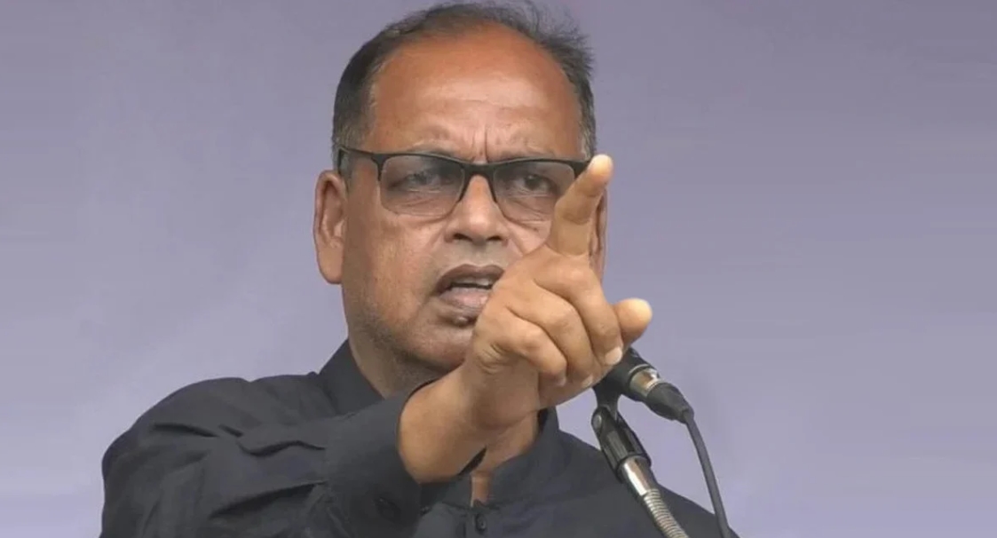 নির্বাচন