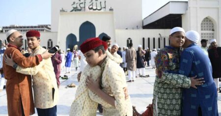 বায়তুল মোকাররমে ঈদের জামাত: পাঁচটি জামাত অনুষ্ঠিত হবে বায়তুল মোকাররমে ঈদের জামাত
