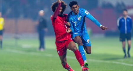 বাংলাদেশ-ভারত ম্যাচে আলোচনার শিরোনামে হামজা চৌধুরী হামজা