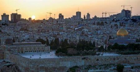 বিধ্বস্ত গাজা পুনর্গঠনে