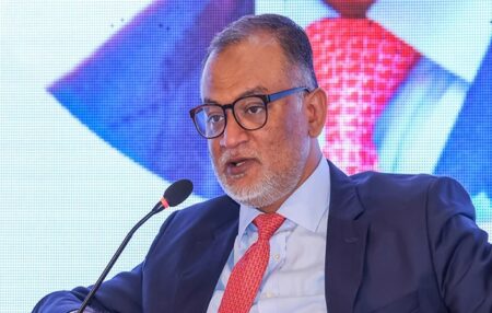 বাণিজ্য উপদেষ্টা