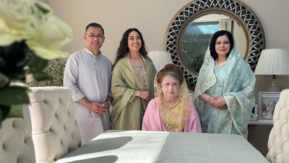 ৫ মে দেশে ফিরছেন বেগম খালেদা জিয়া