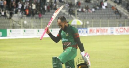 মুশফিকের বিদায়