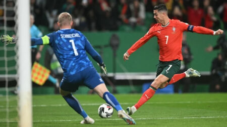 রোনালদোর পেনাল্টি মিস