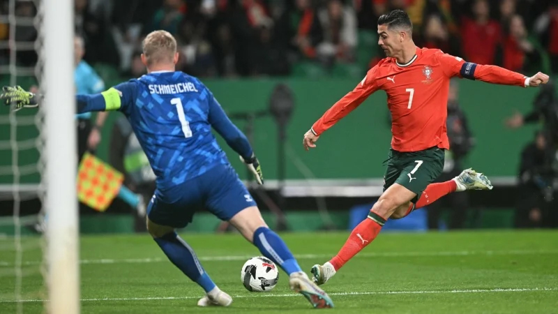 রোনালদোর পেনাল্টি মিস