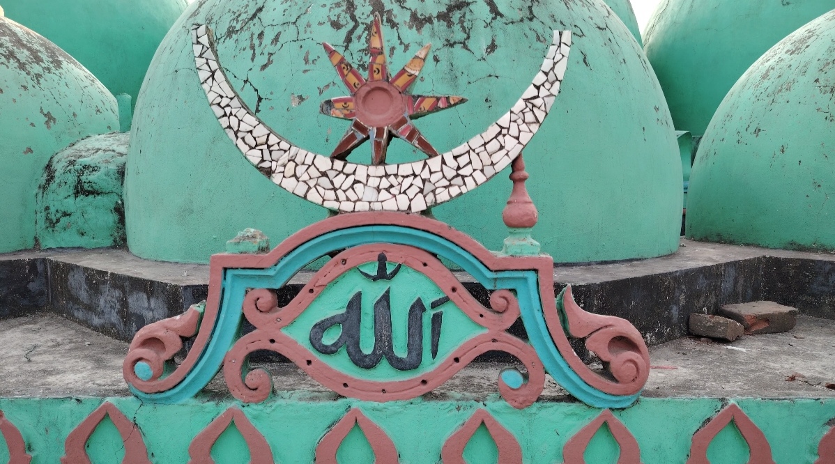 Kaliganj-Gazipur-A 250-year-old 13-domed mosque, a witness to time-8