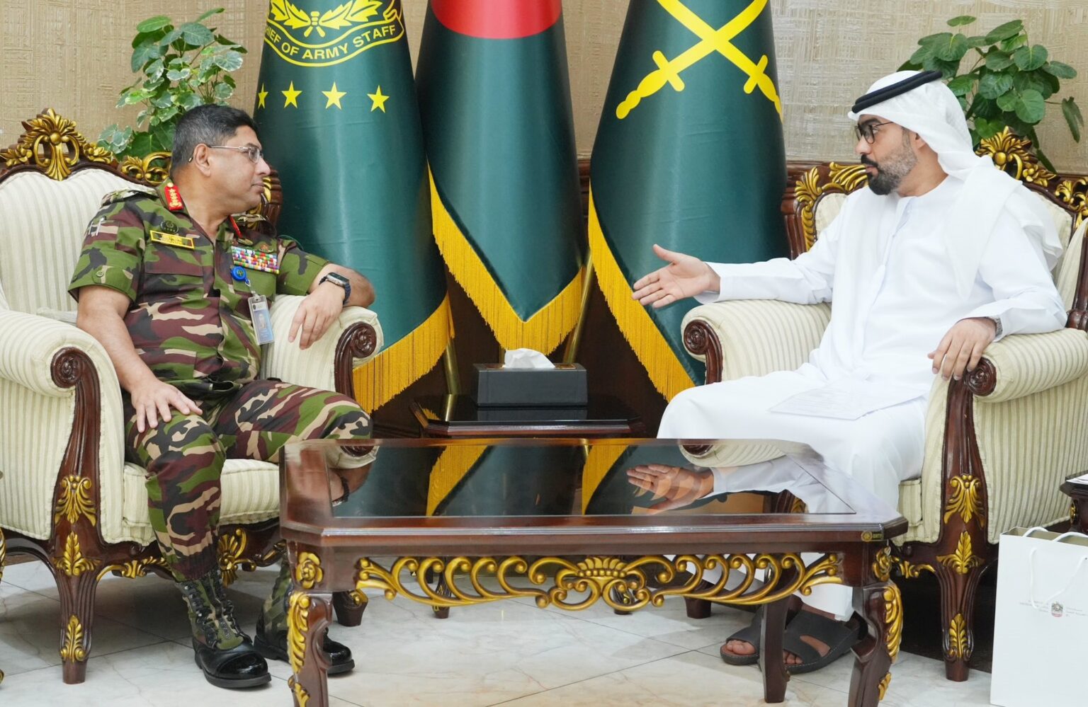 সেনা সদস্যদের পেশাদারিত্বের ভূয়সী প্রশংসা করলেন সংযুক্ত আরব আমিরাতের রাষ্ট্রদূত