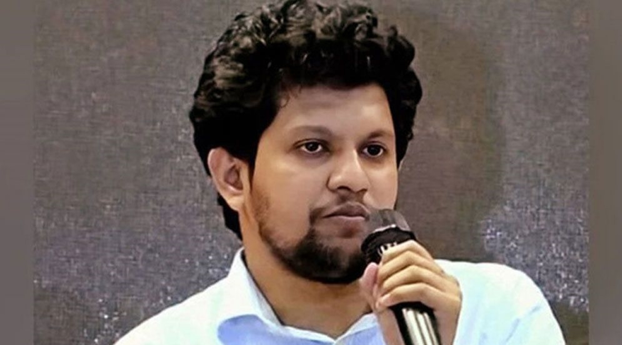 তথ্য উপদেষ্টা