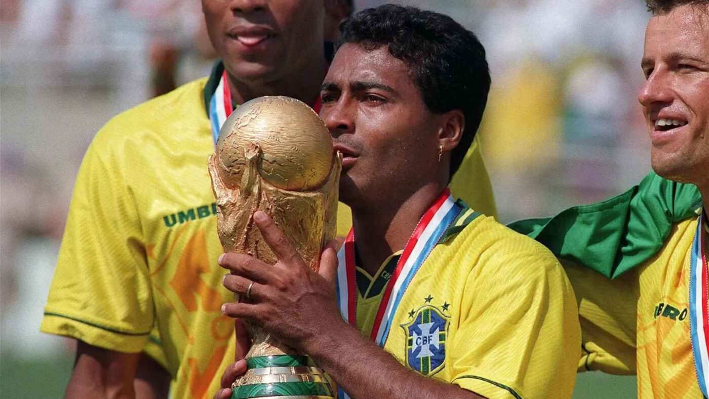 ব্রাজিলের ফুটবলাররা - রোমারিও