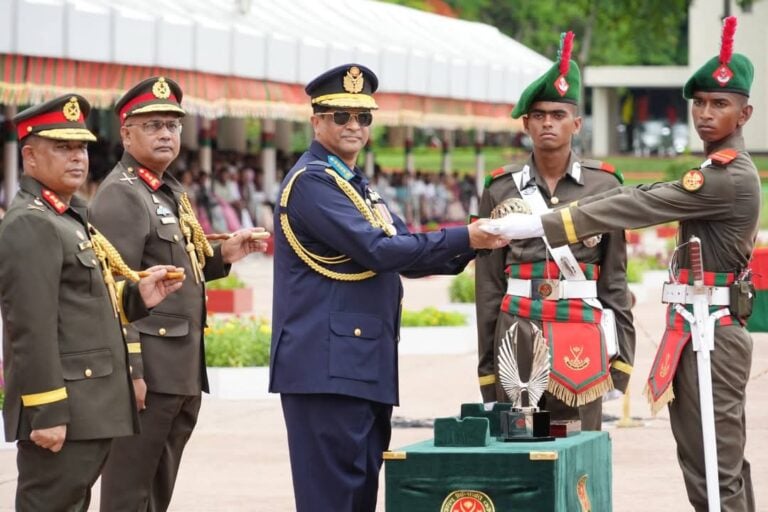 রাষ্ট্রপতি কুচকাওয়াজ অনুষ্ঠিত