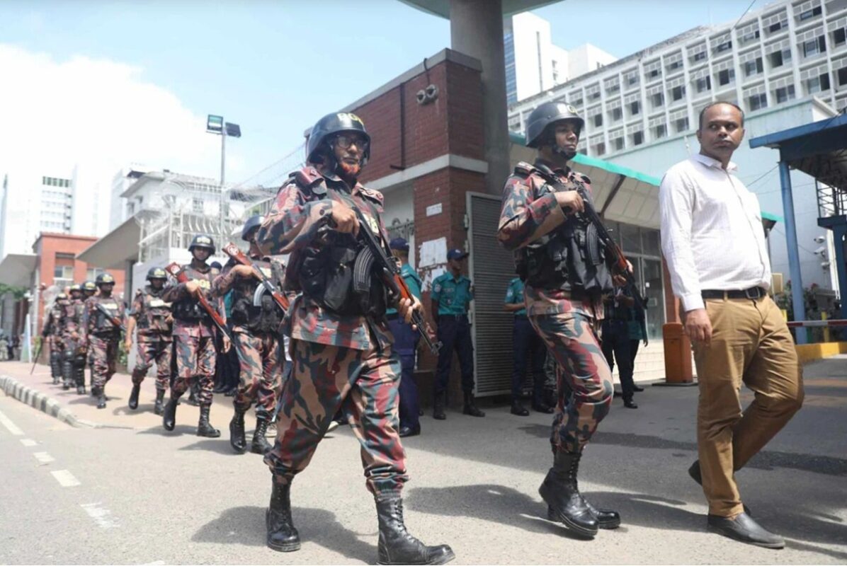 সচিবালয় ঘিরে কঠোর 