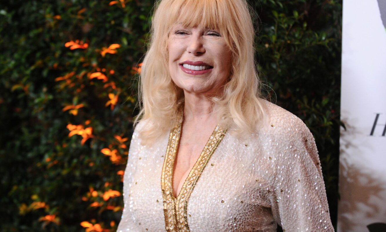 loretta swit