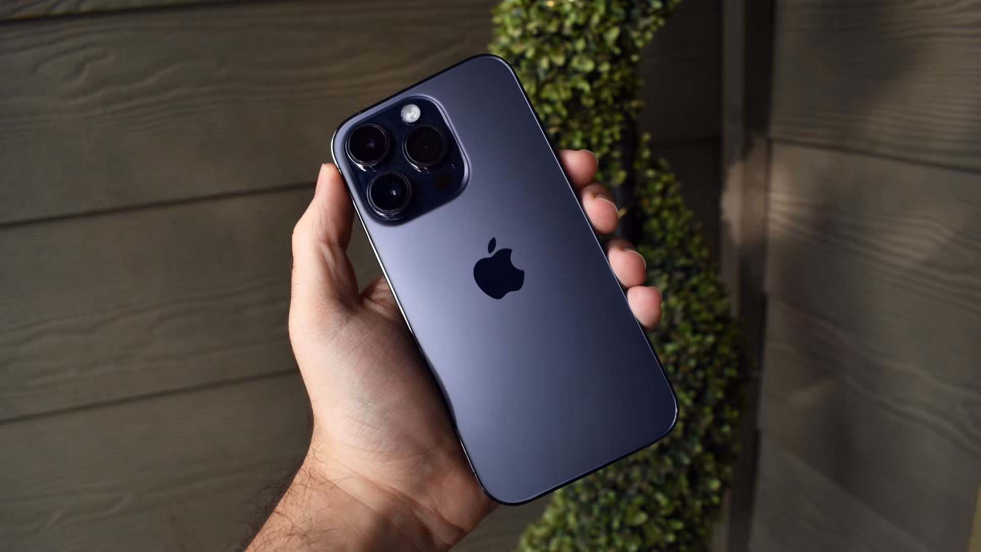 iPhone 14 Pro বাংলাদেশে ও ভারতে দাম বিস্তারিত স্পেসিফিকেশনসহ