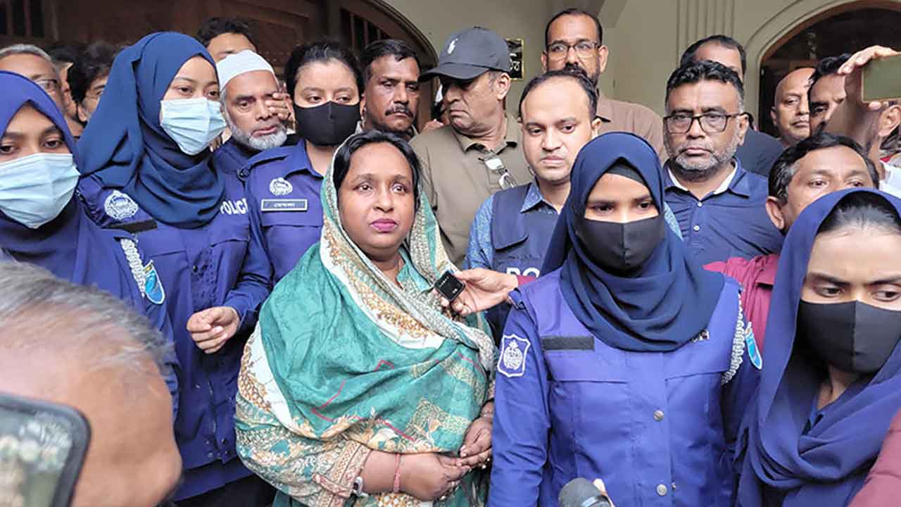 সাবেক মেয়র আইভী
