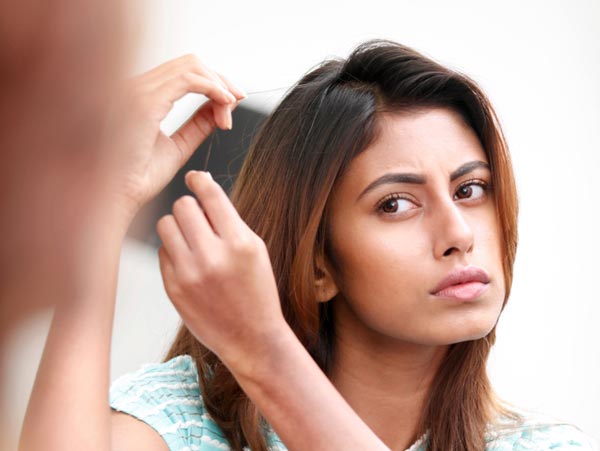 অকালে চুল পাকা রোধ