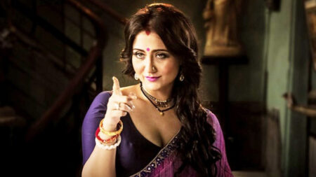 অভিনেত্রী -স্বস্তিকা -ক্রাশ