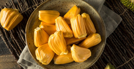 কাঁঠাল খাওয়ার সেরা কিছু উপকারিতার কথা জেনে নিন কাঁঠাল খাওয়া