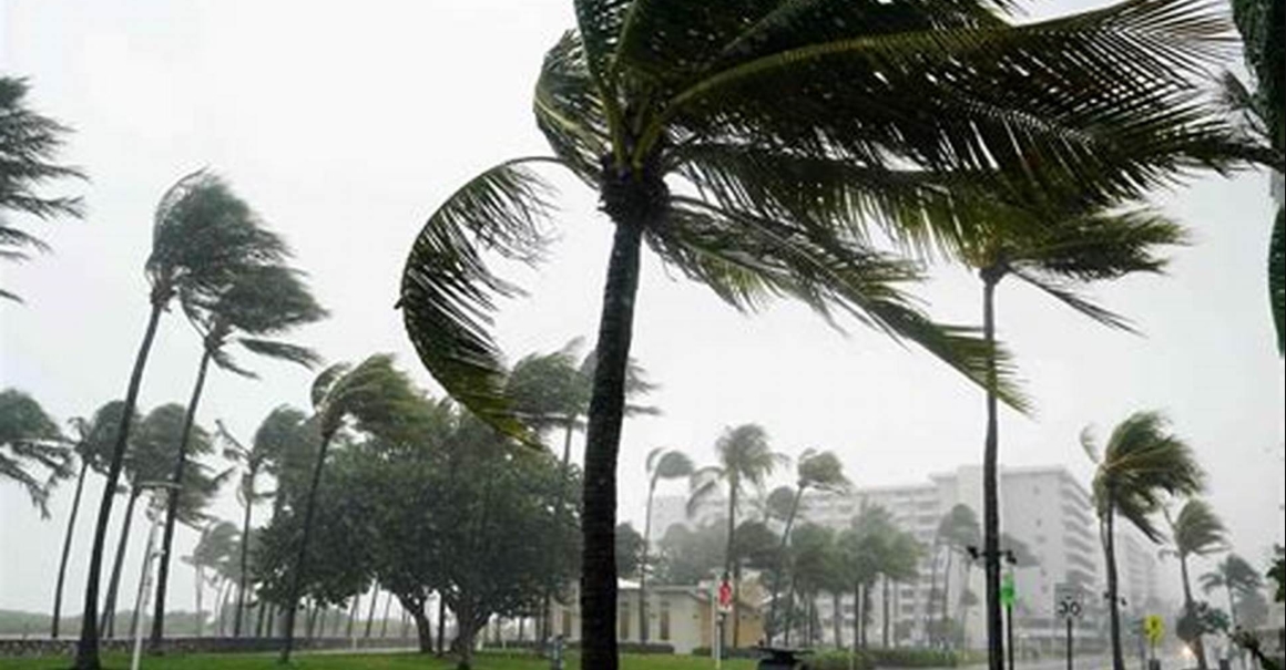 ঘূর্ণিঝড় 'মন্থা'