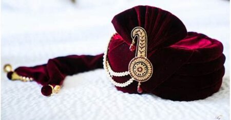 পাত্র নির্বাচন