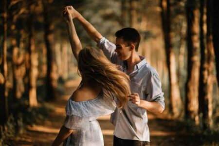 প্রেমিকাকে যেসব কথা বলতে চায় না প্রেমিকরা প্রেমিকাকে- প্রেমিকরা