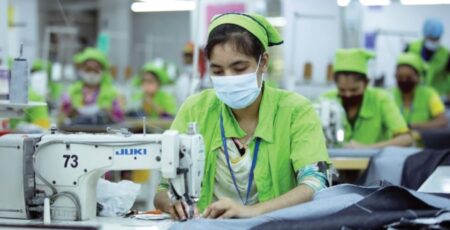 নিষেধাজ্ঞা সত্ত্বেও বাংলাদেশের রপ্তানিতে তেমন প্রভাব দেখছেন না ভারতীয় ব্যবসায়ীরা বাংলাদেশের রপ্তানি