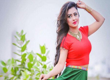 লুকিয়ে লুকিয়ে প্রেম