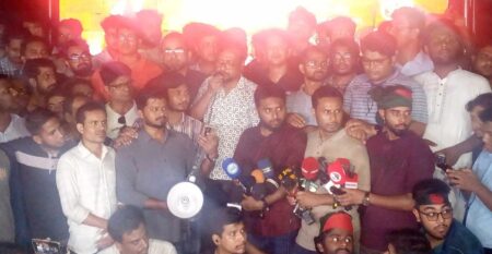 সকাল ১০টায় সমাবেশ করবেন জবির সাবেক-বর্তমান সকল শিক্ষার্থী, জুমার পর গণঅনশন সমাবেশ