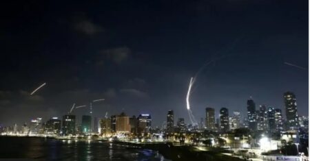 ইসরায়েলে ক্ষেপণাস্ত্র