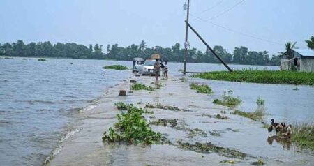 টানা বৃষ্টি ও পাহাড়ি ঢলে