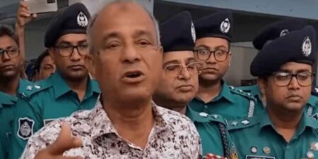 বাংলাদেশে পাচারের জন্যই ফেনসিডিল তৈরি করে ভারত: স্বরাষ্ট্র উপদেষ্টা ফেনসিডিল