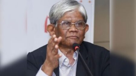 সরকারি চাকরিজীবীদের সুখবর দিলেন অর্থ উপদেষ্টা Ahammed