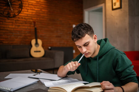 Focusing While Studying: Top Tips for Improved Concentration Focusing While Studying: Top Tips for Improved Concentration