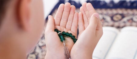 How to Perform Eid ul Adha Prayer at Home: Rules, Niyat, and Takbeer Count