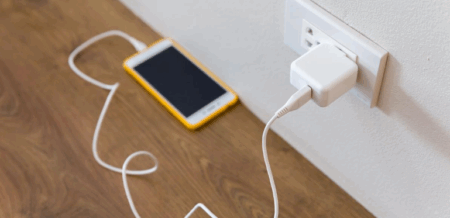 Is Your Smartphone Battery Draining Fast? Avoid These Habits Immediately