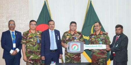 প্রয়াস-এর রাজশাহী ও সিলেট শাখায় স্কুল বাস প্রদান করল ট্রাস্ট ব্যাংক Trust Bank