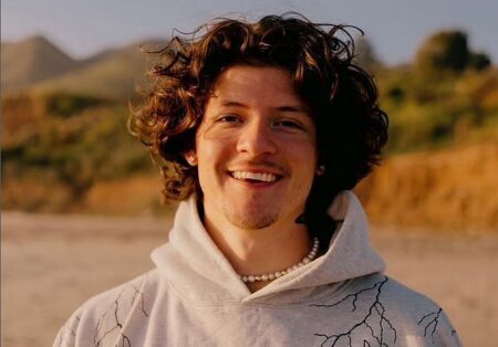 Ondreaz Lopez: The Electrifying Dance Icon of the TikTok Era Ondreaz Lopez: The Electrifying Dance Icon of the TikTok Era