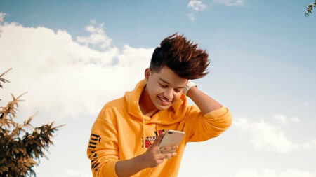 Josh Richards: From TikTok Sensation to Entrepreneurial Powerhouse Josh Richards: From TikTok Sensation to Entrepreneurial Powerhouse