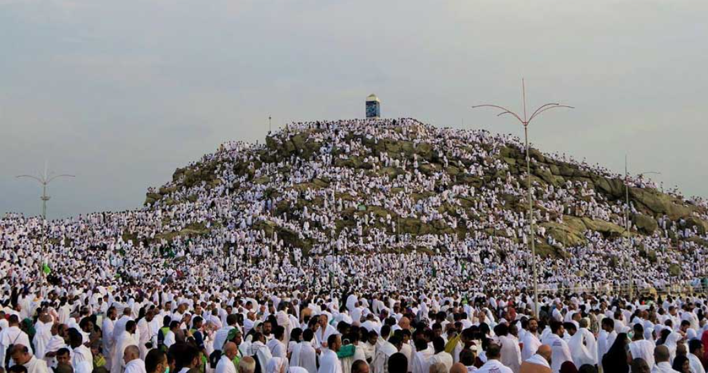 পবিত্র হজ আজ, ‘লাব্বাইক’ ধ্বনিতে মুখরিত আরাফা প্রান্তর