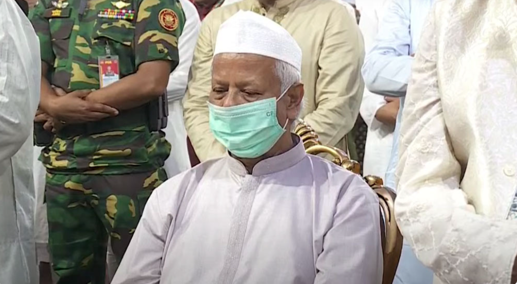 জাতীয় ঈদগাহে ঈদের নামাজ আদায় করলেন প্রধান উপদেষ্টা