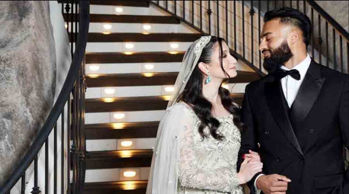 হানিমুনে গিয়ে স্ত্রী আটক