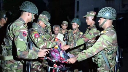 সেনাবাহিনী